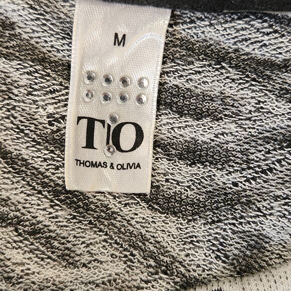 Thomas & Olivia Cowel Neck w/ zipper, elbow sleeve Pullover shirt, top sz M - Picture 3 of 10